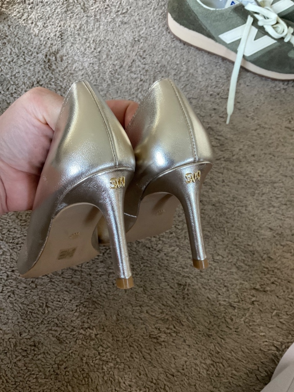 Stuart Weitzman pumps - Picture 4 of 9